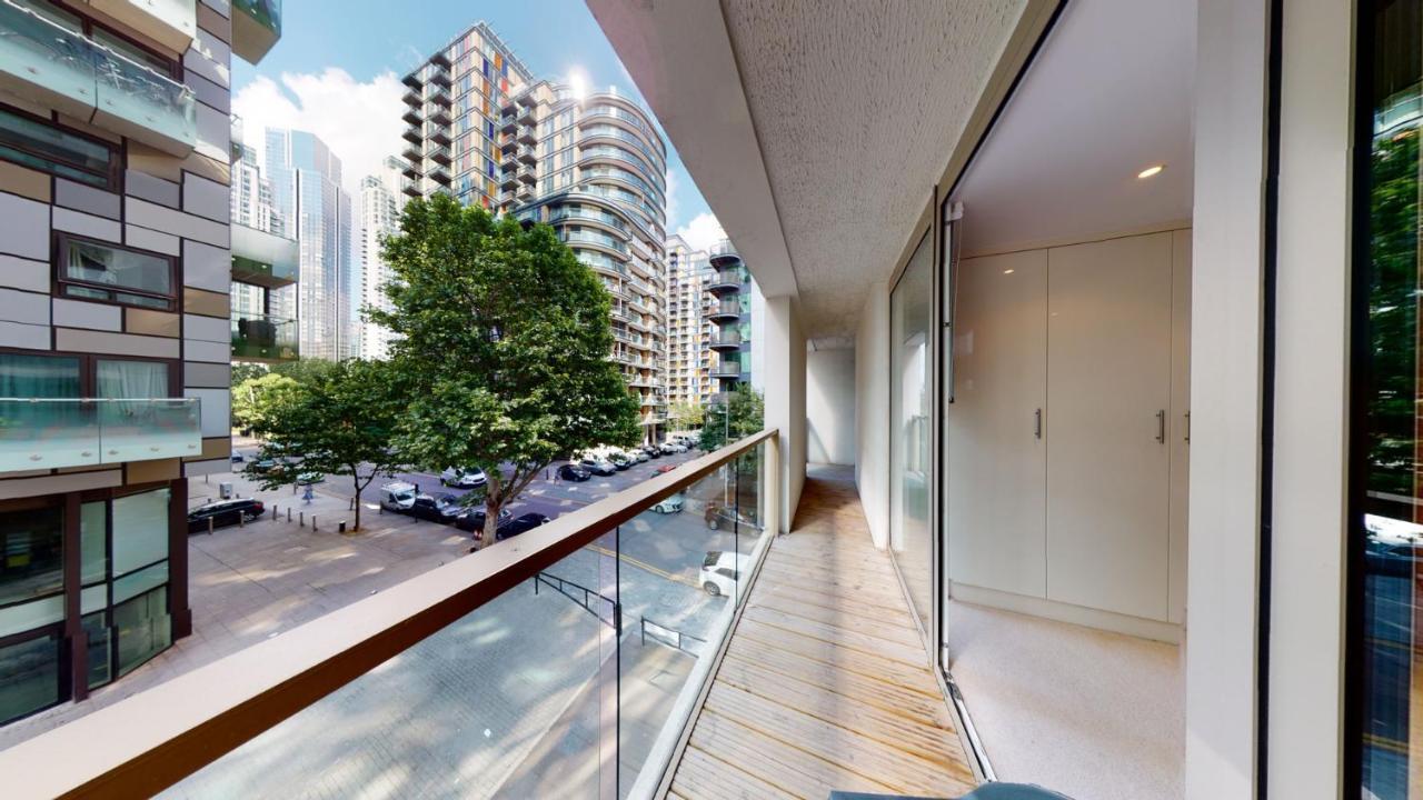 Lanterns Way At Canary Wharf By Mysquare London Exterior foto